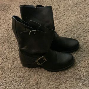Frye Veronica boots